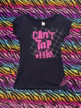 Y2k grunge goth rare 2000s Socal no fear “CANT TAP THIS” Graphic shirt